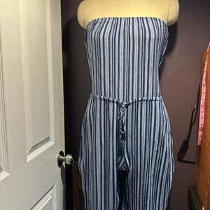 Strapless jumpsuit by Aakaa
